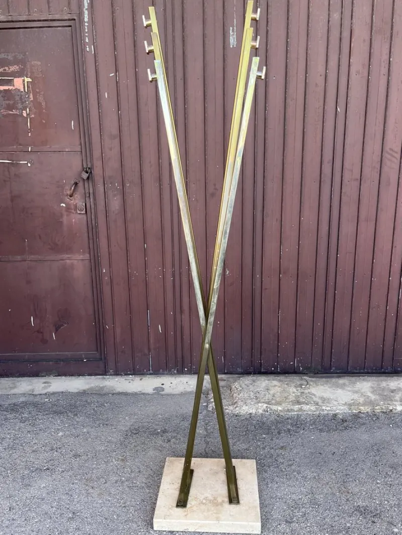 Pamono Vintage Coat Rack in Gold-Plated Metal and Travertine Marble, 1970s> Racks, Hooks & Valets
