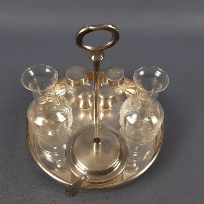Pamono Vintage Crystal and Silver-Plated Metal Oil and Vinegar with Salt and Pepper Set, 1970s, Set of 5> Dinnerware Accessories