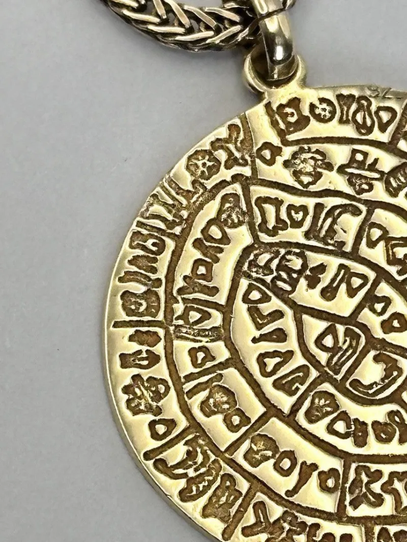 Pamono Vintage 9ct 375 Yellow Gold Ancient Greek Phaistos Disc Necklace> Necklaces