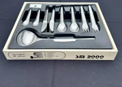 Pamono Vintage Cutlery Set by Guy Degrenne, 1974, Set of 49> Dinnerware Accessories