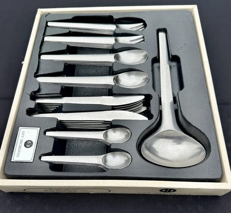 Pamono Vintage Cutlery Set by Guy Degrenne, 1974, Set of 49> Dinnerware Accessories