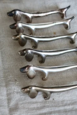 Discount Pamono Vintage Dachshund Knife Rests in Patinated Silver Metal, 1970s, Set of 6