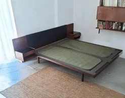 Pamono Vintage Danish Bed by Hans J. Wegner, 1960s> Beds & Bedroom Sets