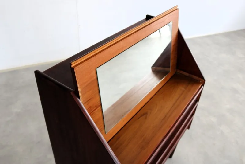 Sale Pamono Vintage Danish Chest of Drawers, 1960s