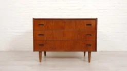 Pamono Vintage Danish Chest of Drawers in Teak> Dressers, Commodes & Chests
