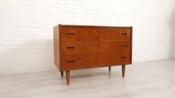 Pamono Vintage Danish Chest of Drawers in Teak> Dressers, Commodes & Chests
