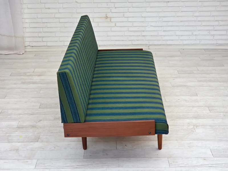 Pamono Vintage Danish Daybed in Furniture Wool and Teak, 1970s> Daybeds & Chaises Lounges