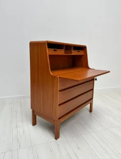 Pamono Vintage Danish Model 88 Secretary in Teak by Arne Wahl Iversen for Vinde Møbelfabrik, 1960s><noscript><img width=