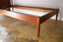 Pamono Vintage Danish Teak Bed Daybed by Soborg Mobler from Søborg Møbelfabrik, 1960s> Beds & Bedroom Sets