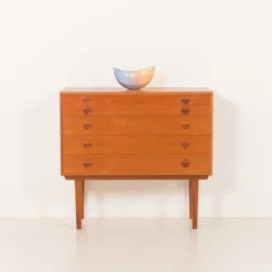 Pamono Vintage Danish Teak Chest of Drawers by Rud Thygesen and Johnny Sørensen for HG Furniture, 1960s> Dressers, Commodes & Chests