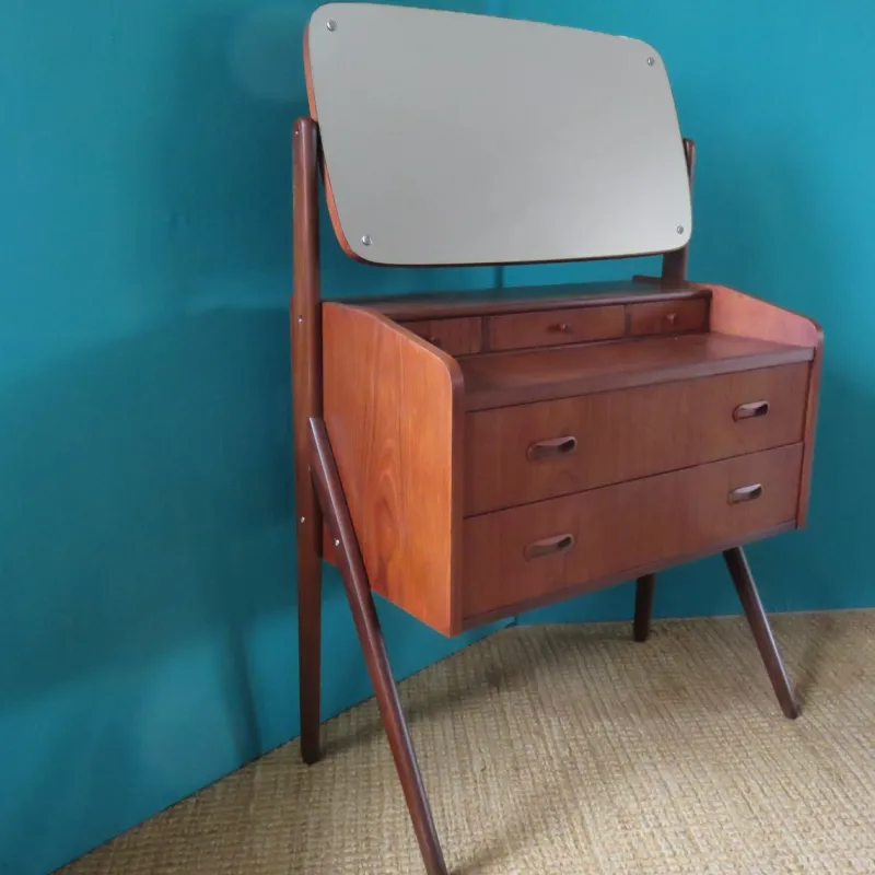 Pamono Vintage Danish Teak Dressing Table, 1960s> Dressing Tables