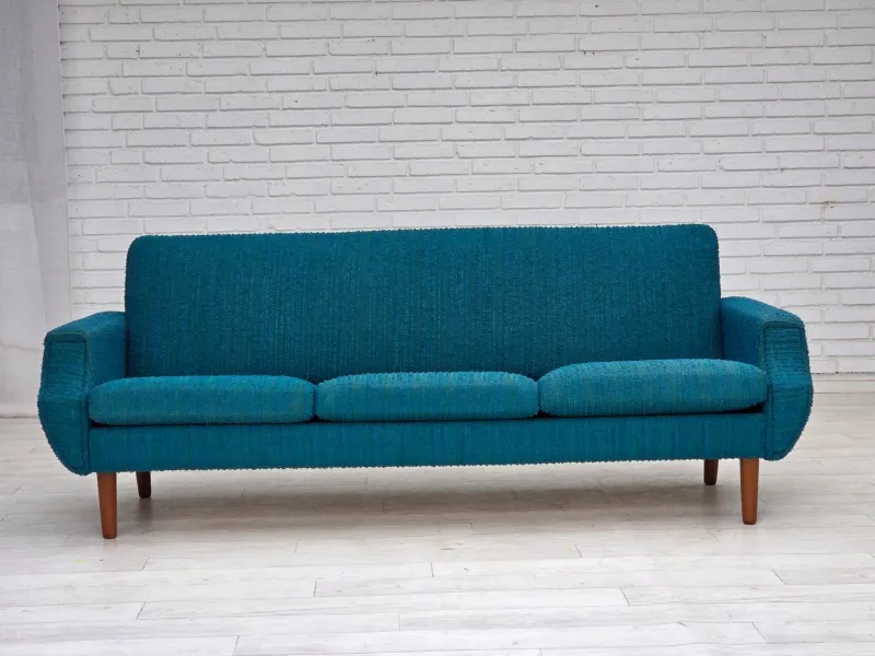 Pamono Vintage Danish Three-Seater Sofa in Wool and Teak, 1970s> Couches & Sofas