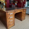 Pamono Vintage Desk in Oak> Desks