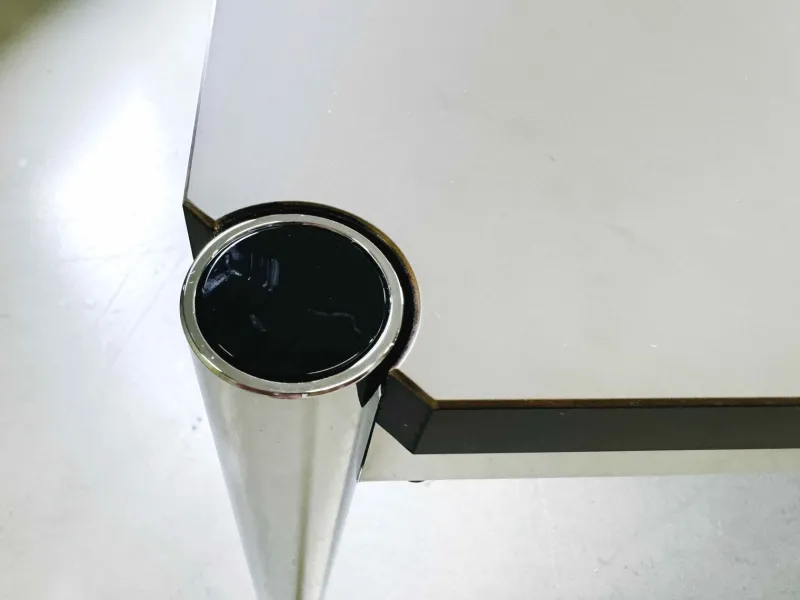 Pamono Vintage Desk in Resin, 2010s> Desks