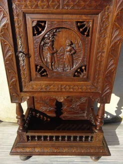 Pamono Vintage Dresser Cabinet from Bedel & Cie><noscript><img width=