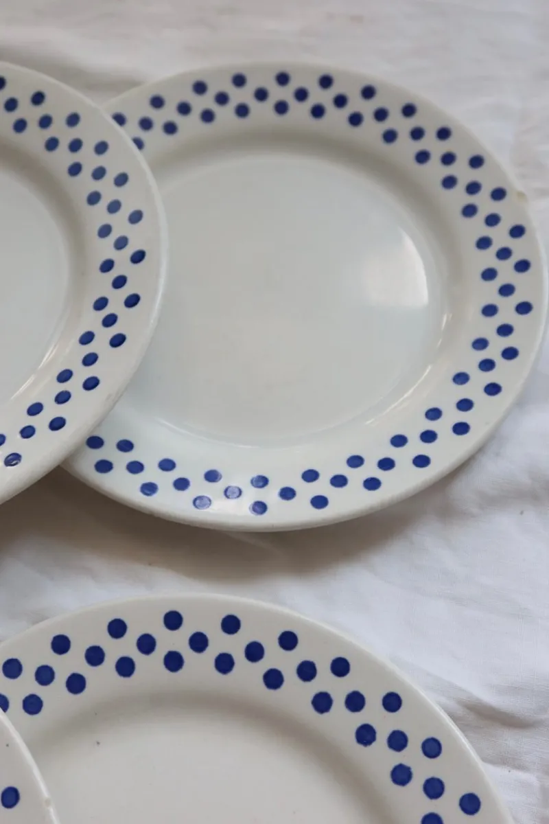 Pamono Vintage Earthenware Dessert Plates with Blue Polka Dot Pattern from Oxford, 1990s, Set of 6> Dinner Plates & Bowls