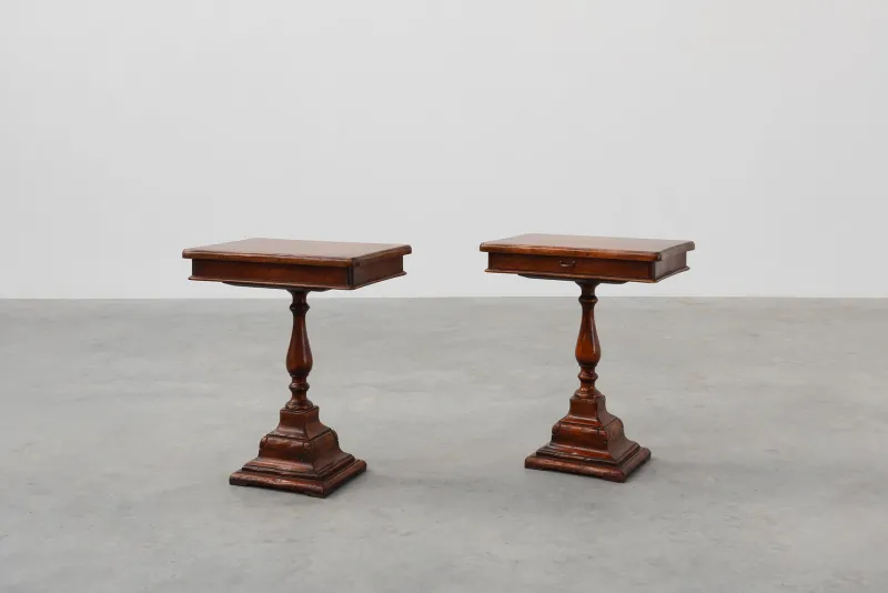 Pamono Vintage English Nightstands, 1950s, Set of 2> Nightstands