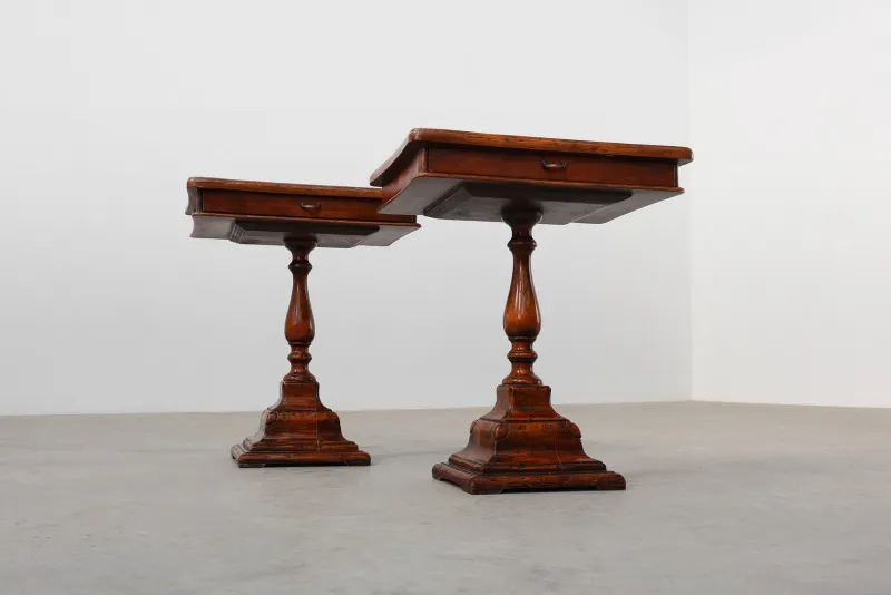 Pamono Vintage English Nightstands, 1950s, Set of 2> Nightstands