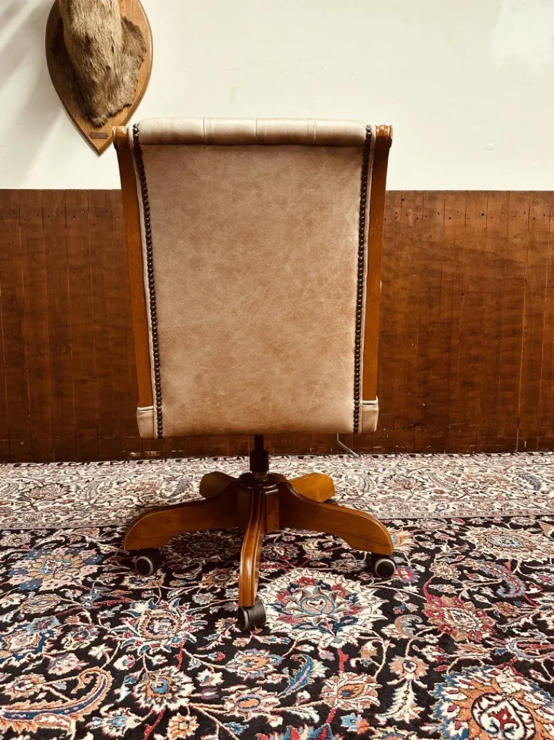 New Pamono Vintage English President Chair