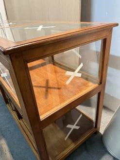Discount Pamono Vintage Exhibitor Counter in Teak