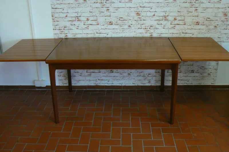 Pamono Vintage Extendable Dining Table by Henning Kjaernulf for AM Denmark