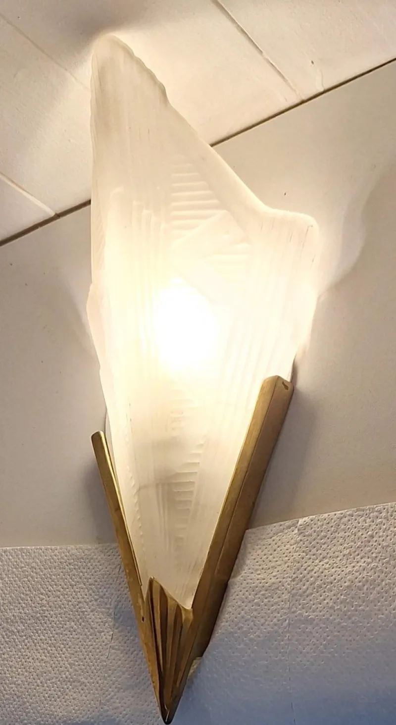 Clearance Pamono Vintage Flat Brass Wall Lamp with Relief Glass Shade, 1980s