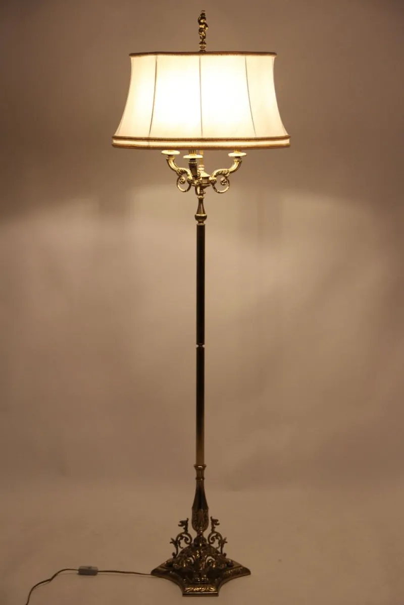Pamono Vintage Floor Lamp in Brass> Floor Lamps