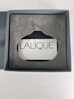 Sale Pamono Vintage Flower Lalique Crystal Bottle by René Lalique, 1990s