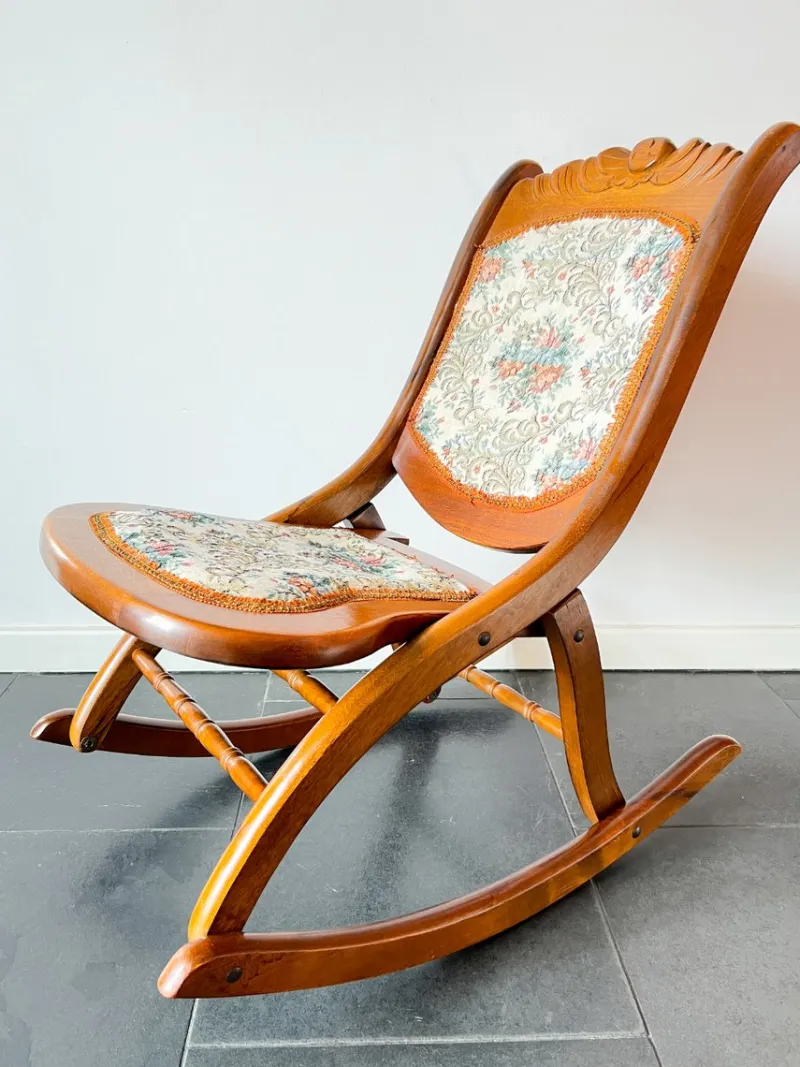 Pamono Vintage Folding Rocking Chair with Gobelin, 1950s> Rocking Chairs