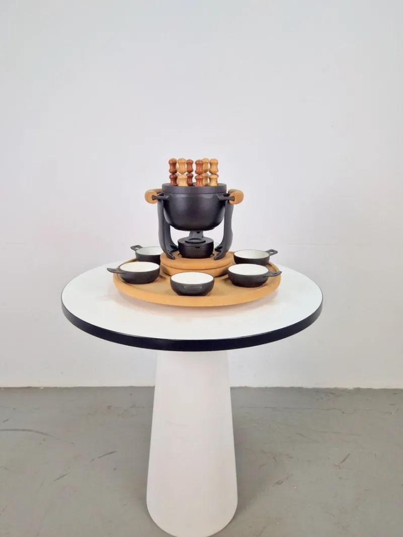 Pamono Vintage Fondue Set by Richard Nissen for Nissen, 1960s, Set of 2> Dinnerware Accessories