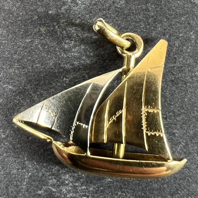 Pamono Vintage French 18 Karat Yellow and White Gold Yacht Boat Charm Pendant, 1950s> Necklaces
