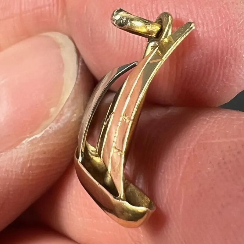 Pamono Vintage French 18 Karat Yellow and White Gold Yacht Boat Charm Pendant, 1950s> Necklaces