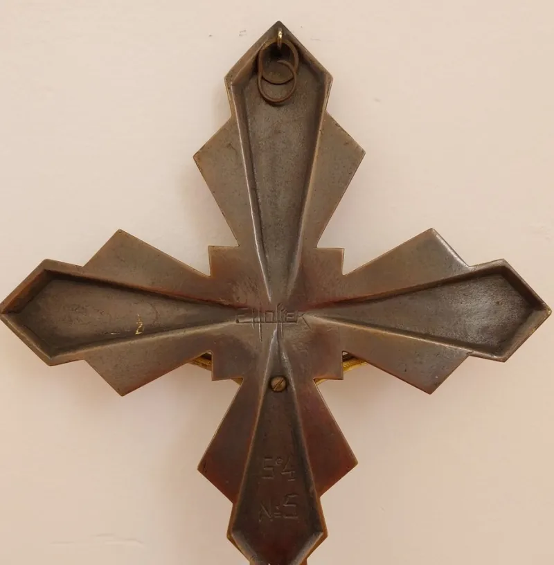 Pamono Vintage French Art Deco Two Tone Brass Crucifix by E. Hoffer, 1930s> Wall Decor