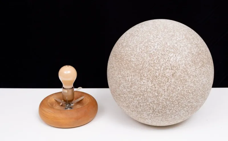 Pamono Vintage French Ball Lamp on Pine Base, 1970> Table Lamps