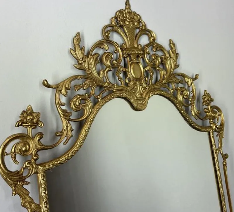 Pamono Vintage French Brass Console Table with Marble Top and Mirror, Set of 2> Console Tables