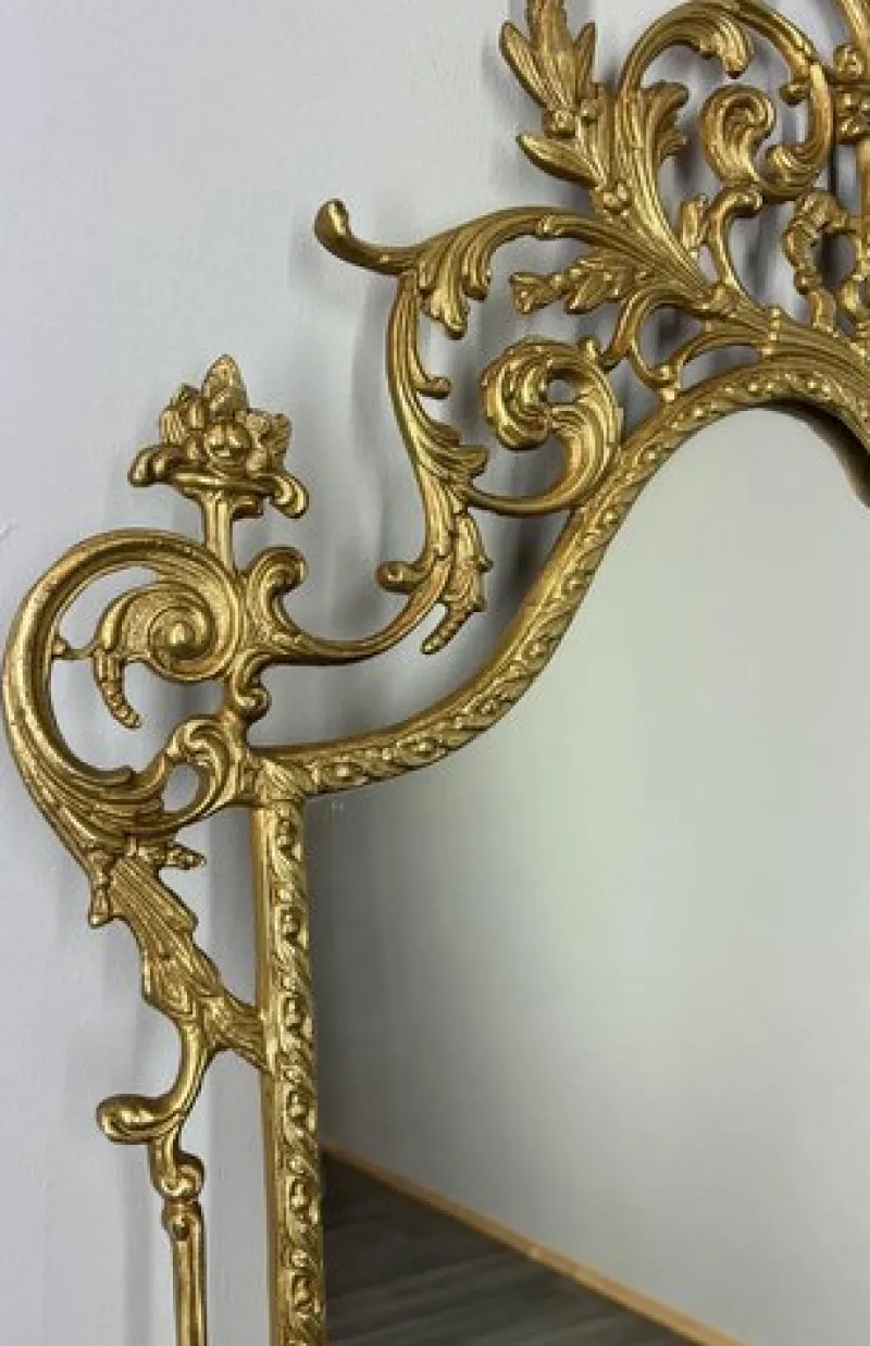 Pamono Vintage French Brass Console Table with Marble Top and Mirror, Set of 2> Console Tables