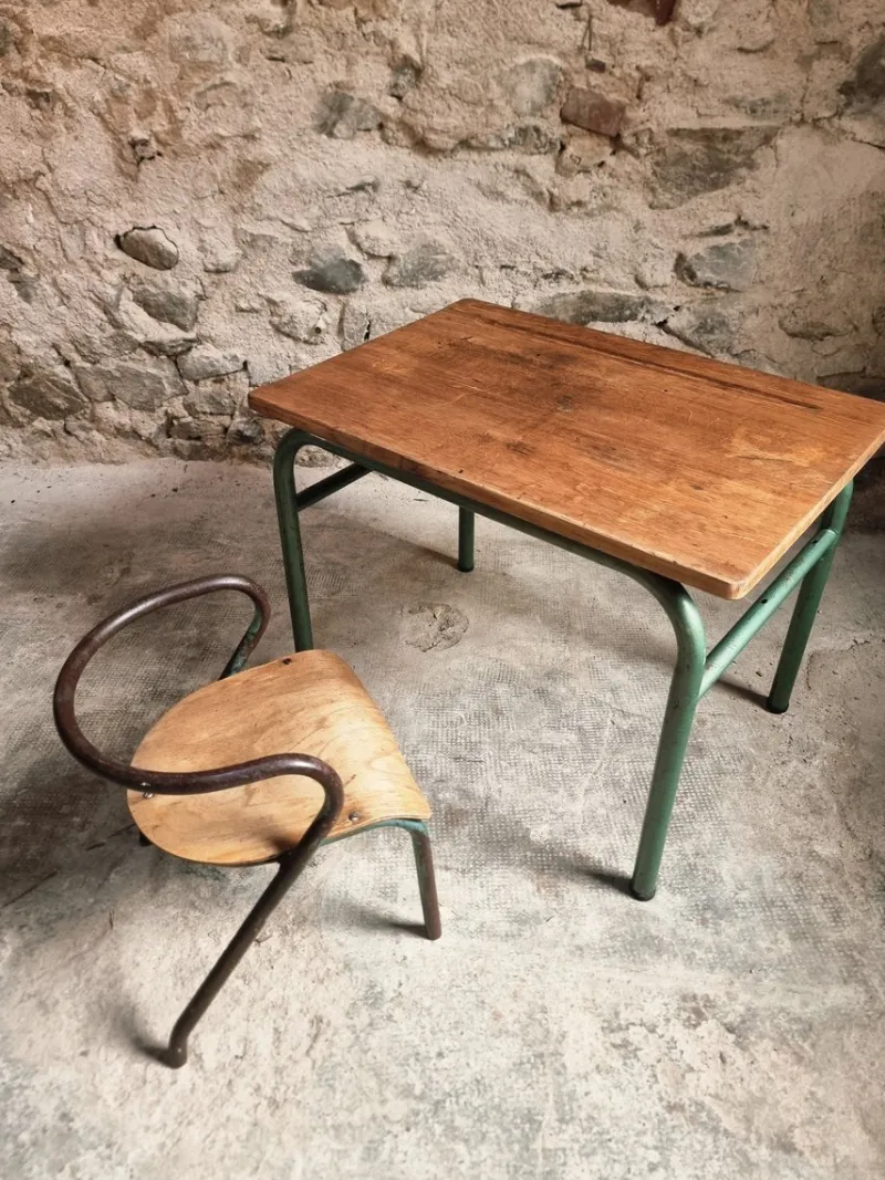 Sale Pamono Vintage French Children's Desk and Chair Set, 1950s, Set of 2