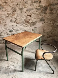 Sale Pamono Vintage French Children's Desk and Chair Set, 1950s, Set of 2