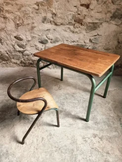Sale Pamono Vintage French Children's Desk and Chair Set, 1950s, Set of 2