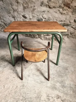 Sale Pamono Vintage French Children's Desk and Chair Set, 1950s, Set of 2