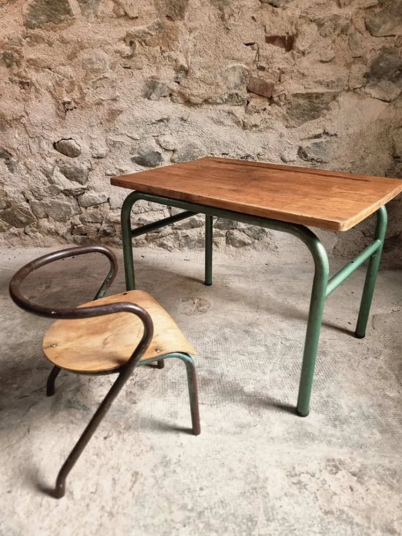 Sale Pamono Vintage French Children's Desk and Chair Set, 1950s, Set of 2