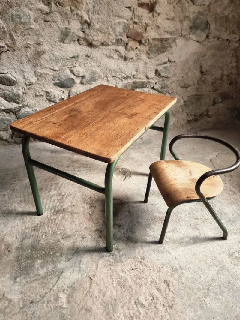 Sale Pamono Vintage French Children's Desk and Chair Set, 1950s, Set of 2