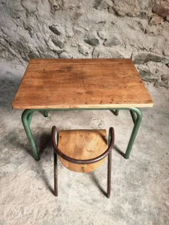 Sale Pamono Vintage French Children's Desk and Chair Set, 1950s, Set of 2