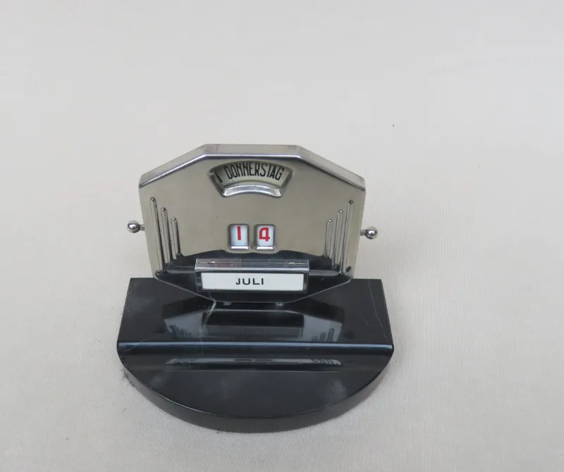 Outlet Pamono Vintage French Chrome & Marble Perpetual Calendar with Pen Tray from Mistral