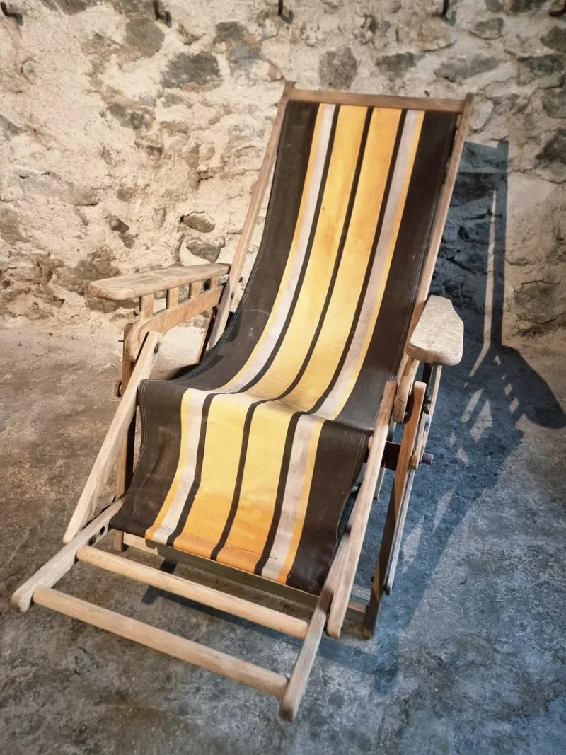 Pamono Vintage French Deck Chair in Beechwood, 1950s> Garden Seating