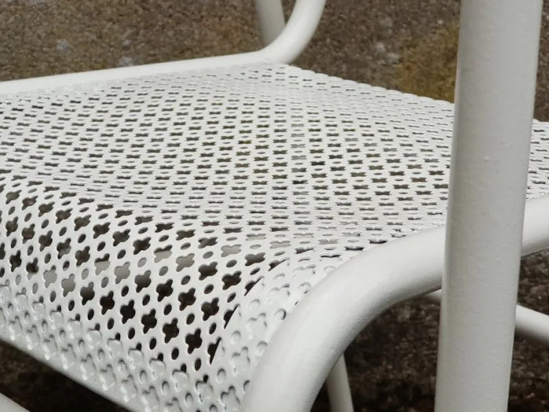 Pamono Vintage French Garden Chairs in Perforated Steel in the style of Mathieu Matégot, 1950s, Set of 4> Garden Seating