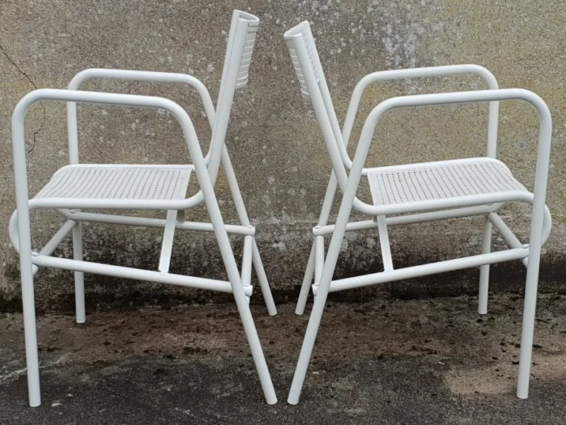 Pamono Vintage French Garden Chairs in Perforated Steel in the style of Mathieu Matégot, 1950s, Set of 4> Garden Seating