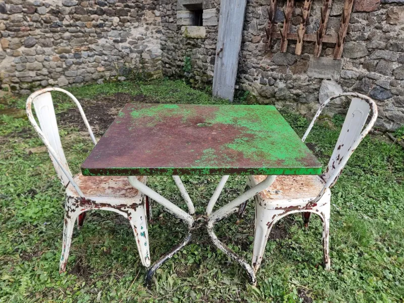 Pamono Vintage French Garden Set in Iron Table with Chairs, 1950s, Set of 3> Garden Seating