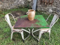 Pamono Vintage French Garden Set in Iron Table with Chairs, 1950s, Set of 3><noscript><img width=