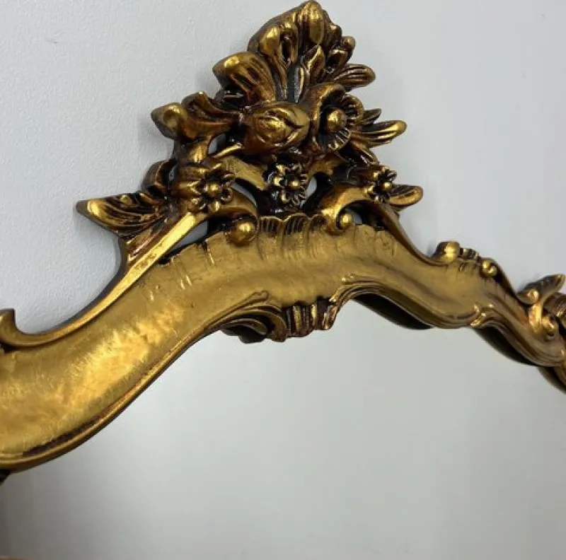 Pamono Vintage French Gilt Console Table and Mirror, Set of 2> Console Tables